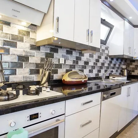 Akbel 2 Bedroom 2711 칼칸